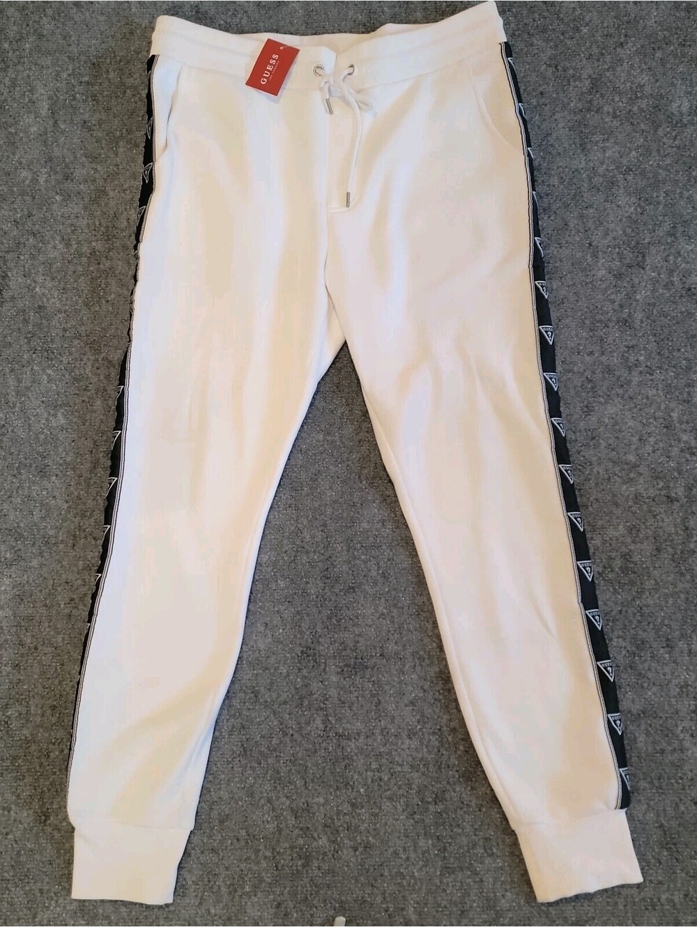 NWT Guess Factory Leo Logo Tape Joggers Mens Size M White Sweatpants Flawed 465